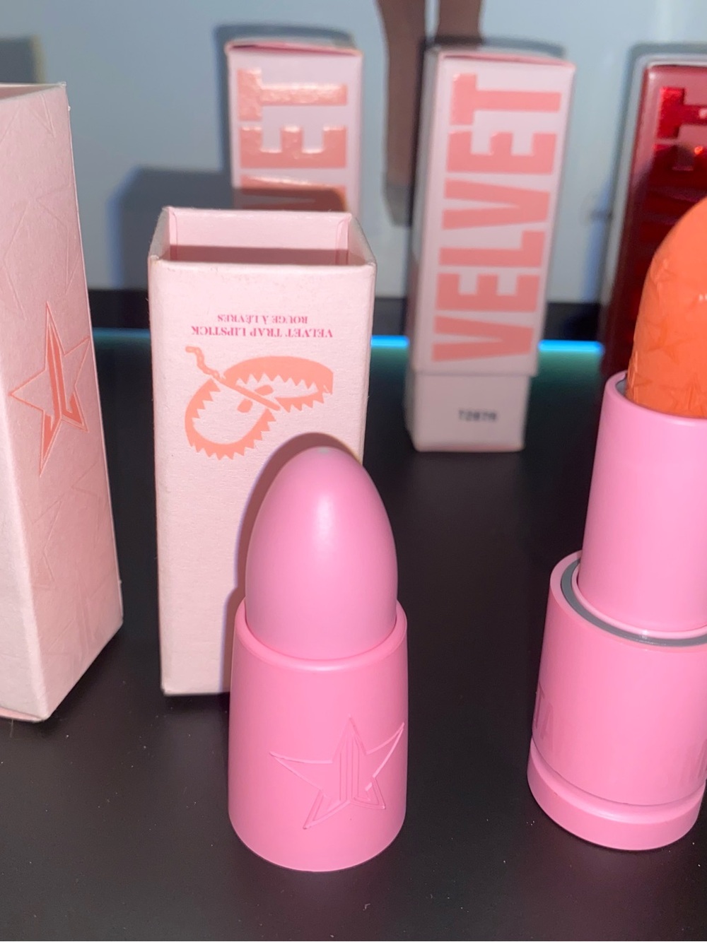 Jeffree Star Ranch Girl Velvet Lipstick - Light Pink - Picture 7 of 9